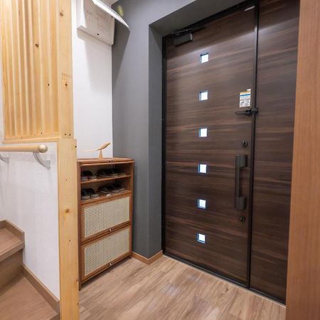 Official Trhouses 米御東桜 15 Minutes To Shinsaibashi, Kuromon Market And Namba Osaka Exterior photo